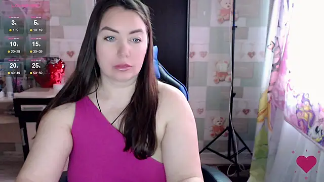 Snapshot of Korolek12 chatting on 03/04/25, 05:21 Korolek12 online show from 03/04/25, 05:21