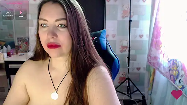 Snapshot of Korolek12 chatting on 03/12/25, 07:46 Korolek12 online show from 03/12/25, 07:46