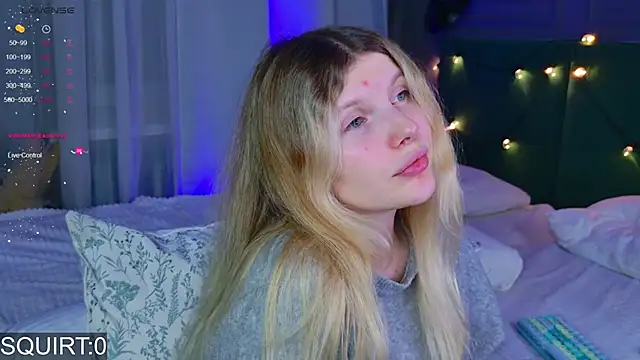 Snapshot of _aleksa_ chatting on 11/28/25, 02:28 aleksa online show from 11/28/25, 02:28