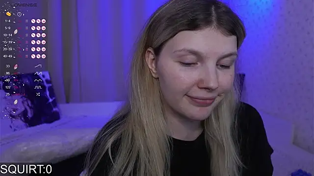 Snapshot of _aleksa_ chatting on 11/21/25, 05:45 aleksa online show from 11/21/25, 05:45