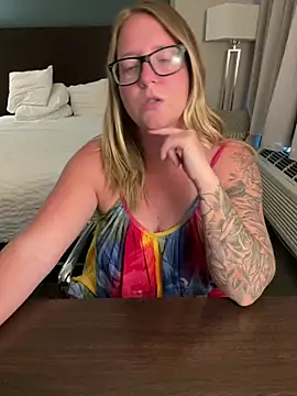 Lizzyloo online show from 03/13/26, 10:26