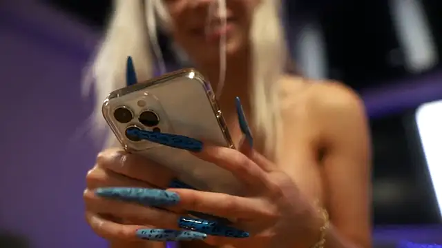 Snapshot of mandypeas chatting on 03/16/25, 10:22 mandypeas online show from 03/16/25, 10:22