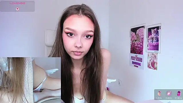 Snapshot of Michelle_Melnss chatting on 04/10/26, 04:58 Michelle Melnss online show from 04/10/26, 04:58