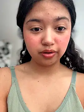 Peach Girll online show from 05/15/26, 03:10