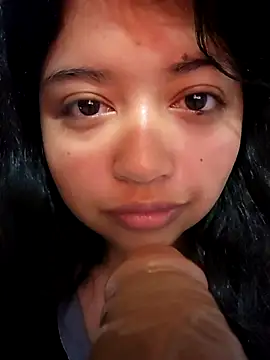 Peach Girll online show from 10/20/25, 11:55