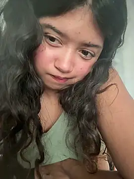 Peach Girll online show from 04/10/26, 08:05