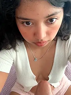 Peach Girll online show from 05/12/26, 02:34