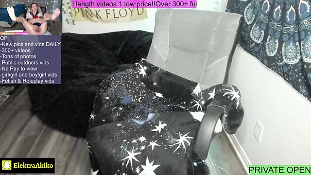 Snapshot of ElektraExotic chatting on 09/19/25, 07:29 ElektraExotic online show from 09/19/25, 07:29