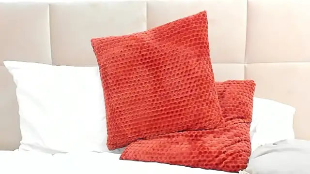 Sunshine Eva online show from 01/05/25, 07:17