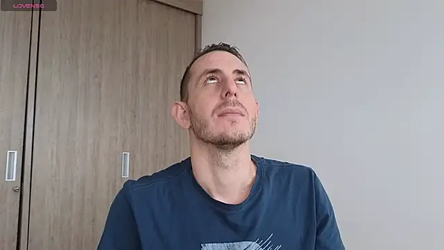 Snapshot of fun_kooples chatting on 11/09/25, 04:33 fun kooples online show from 11/09/25, 04:33