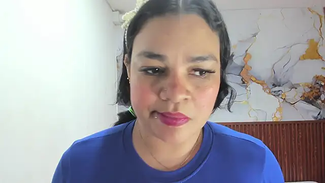 Cloe 35 online show from 11/08/25, 09:51