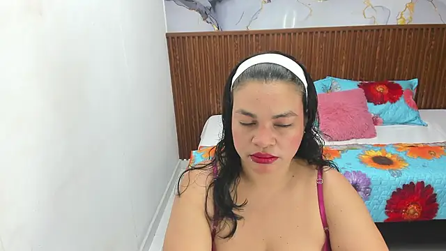 Cloe 35 online show from 03/07/26, 08:25