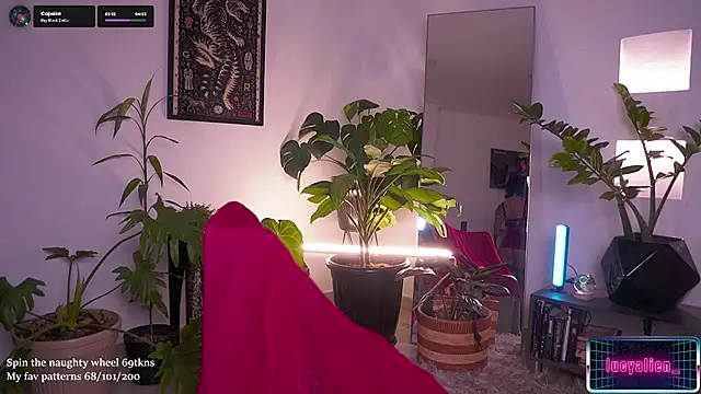 LucyAllenX online show from 09/30/25, 10:05