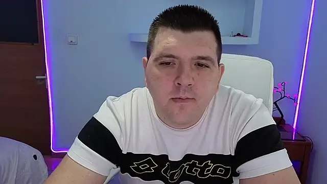 Snapshot of Basystem chatting on 09/19/25, 06:39 Basystem online show from 09/19/25, 06:39