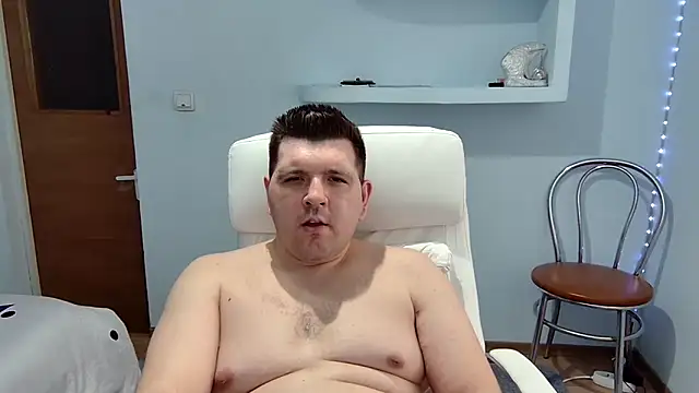 Snapshot of Basystem chatting on 02/13/25, 10:34 Basystem online show from 02/13/25, 10:34