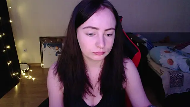 Snapshot of Laralianna chatting on 01/11/26, 03:57 Laralianna online show from 01/11/26, 03:57