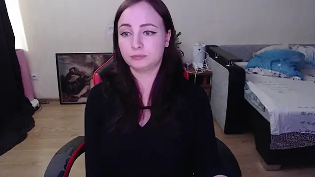 Laralianna online show from 06/16/26, 10:15