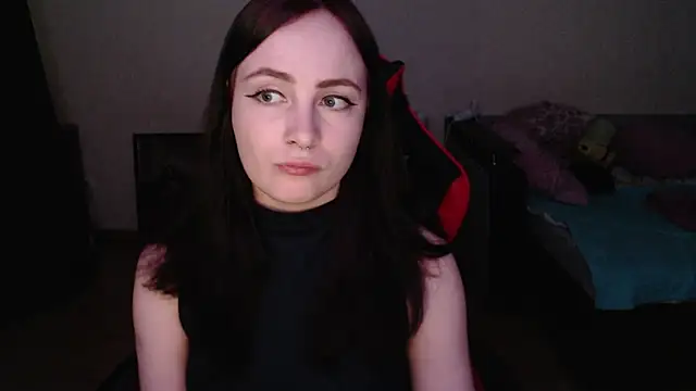 Laralianna online show from 04/12/26, 05:05