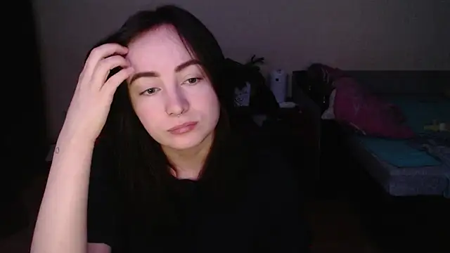 Laralianna online show from 11/21/25, 12:53