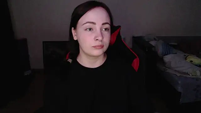 Laralianna online show from 04/11/26, 06:11