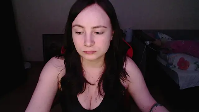 Snapshot of Laralianna chatting on 02/21/26, 11:51 Laralianna online show from 02/21/26, 11:51