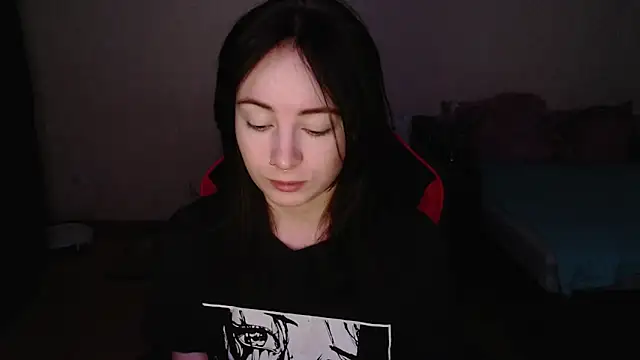 Laralianna online show from 11/20/25, 02:23