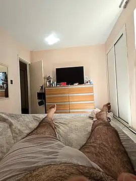 Snapshot of MysterBearMG chatting on 09/20/25, 04:12 MysterBearMG online show from 09/20/25, 04:12