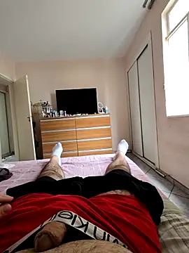 Snapshot of MysterBearMG chatting on 11/08/25, 03:04 MysterBearMG online show from 11/08/25, 03:04