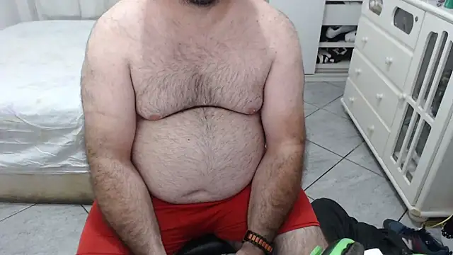 Snapshot of MysterBearMG chatting on 10/27/25, 11:38 MysterBearMG online show from 10/27/25, 11:38