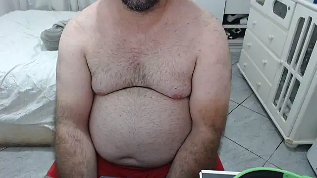 Snapshot of MysterBearMG chatting on 10/13/25, 12:34 MysterBearMG online show from 10/13/25, 12:34