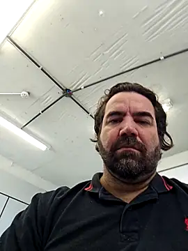 Snapshot of MysterBearMG chatting on 09/17/25, 11:45 MysterBearMG online show from 09/17/25, 11:45