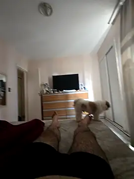 Snapshot of MysterBearMG chatting on 10/25/25, 05:13 MysterBearMG online show from 10/25/25, 05:13