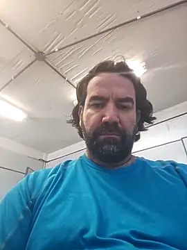 Snapshot of MysterBearMG chatting on 12/05/25, 03:32 MysterBearMG online show from 12/05/25, 03:32