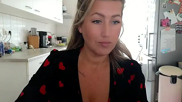 TessToy online show from 06/05/26, 07:03