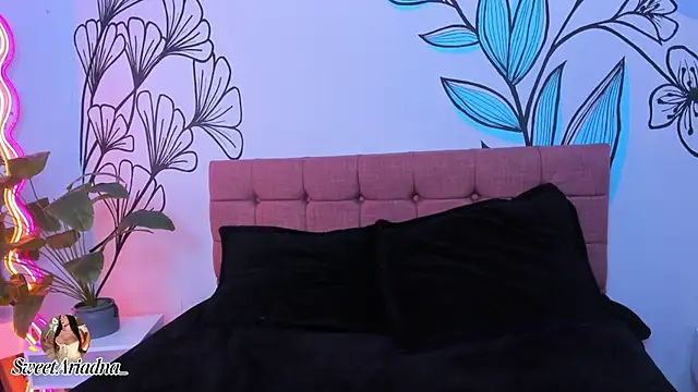 Snapshot of Sweet_Ariadna_ chatting on 03/22/25, 03:42 Sweet Ariadna online show from 03/22/25, 03:42