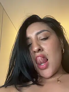 AnushaKumari online show from 04/15/26, 07:58