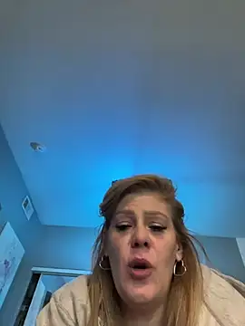 Snapshot of Lexi_Shocker chatting on 03/20/25, 07:57 Lexi Shocker online show from 03/20/25, 07:57