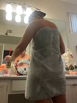 Snapshot of Lexi_Shocker chatting on 03/05/26, 05:09 Lexi Shocker online show from 03/05/26, 05:09