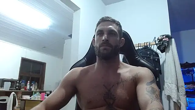 Snapshot of surfdog_95 chatting on 03/10/25, 12:18 surfdog 95 online show from 03/10/25, 12:18