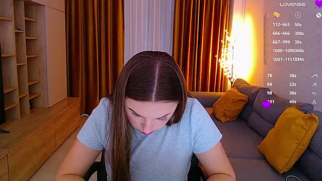  Mia Adams online show from 11/12/25, 10:08