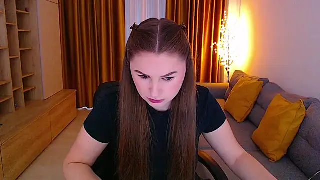  Mia Adams online show from 04/15/26, 09:59