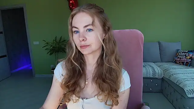 Cuddle Cat online show from 06/10/26, 06:03