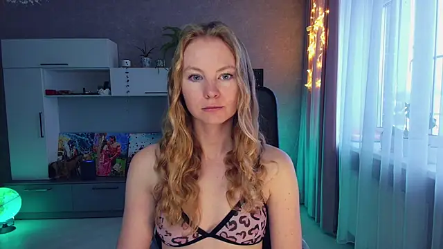 Cuddle Cat online show from 11/20/25, 06:03