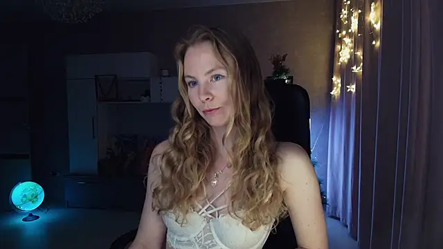 Cuddle Cat online show from 12/03/25, 01:54