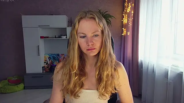 Cuddle Cat online show from 10/29/25, 06:23