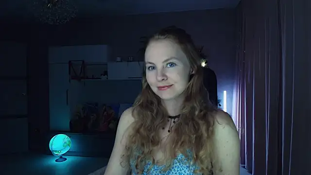 Cuddle Cat online show from 12/17/25, 01:49