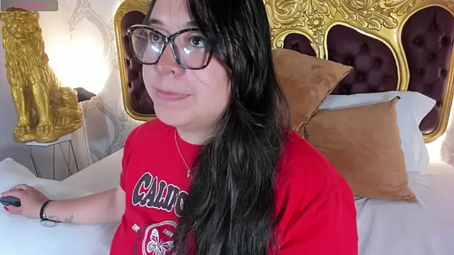 Dulce 26  online show from 12/19/25, 10:34