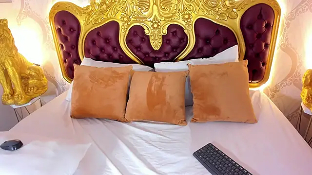 Snapshot of Dulce_26_ chatting on 09/23/25, 05:20 Dulce 26 online show from 09/23/25, 05:20