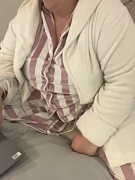 sweeti Em online show from 01/15/26, 07:06