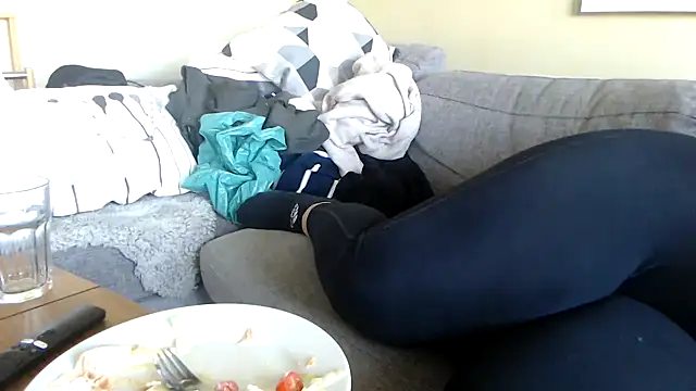 sweeti Em online show from 05/22/26, 05:22